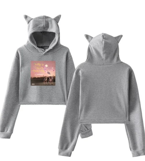 Illit 2027 Megapass Cropped Hoodie